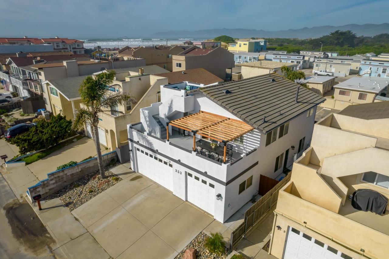 Steps To #Pismobeach With Poker, Foosball, Free Ev Charger, And Bikes Oceano Luaran gambar