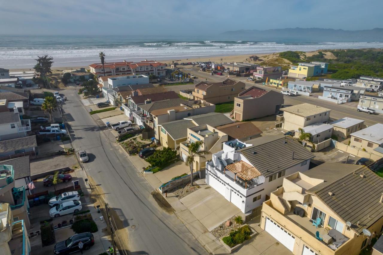 Steps To #Pismobeach With Poker, Foosball, Free Ev Charger, And Bikes Oceano Luaran gambar